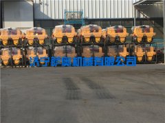薩奧小型壓路機，瀝青灌縫機順利發(fā)往國外