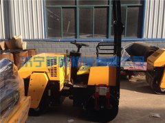 注意保養(yǎng)，延長(zhǎng)小型壓路機(jī)壽命