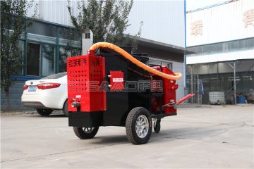 強(qiáng)化春季公路養(yǎng)護(hù)，保證道路通暢